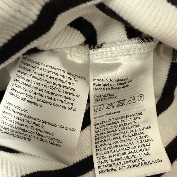 5/$25 - H&M Black and White Striped Ribbed Tee - Picture 4 of 6